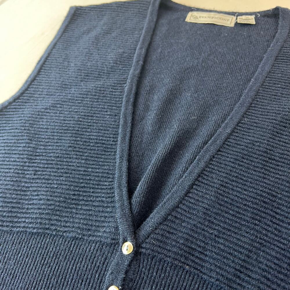 Evan Picone Vintage Lambswool Angora Navy Blue Sweater Vest women's Size Medium - Picture 8 of 8